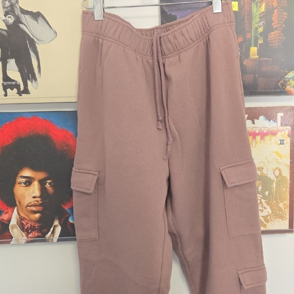 No Boundaries Cargo Sweatpants - Picture 2 of 5